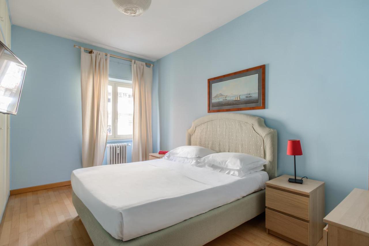 Residence Chiatamone 53 Napoli Esterno foto