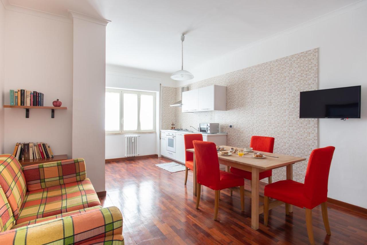 Residence Chiatamone 53 Napoli Esterno foto