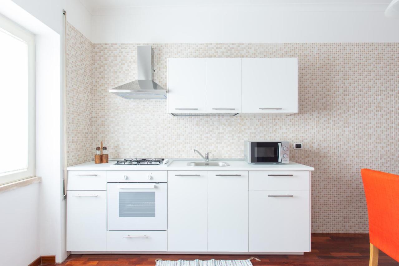 Residence Chiatamone 53 Napoli Esterno foto