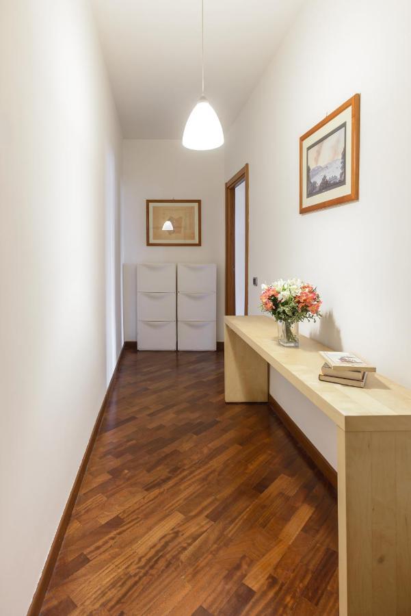 Residence Chiatamone 53 Napoli Esterno foto